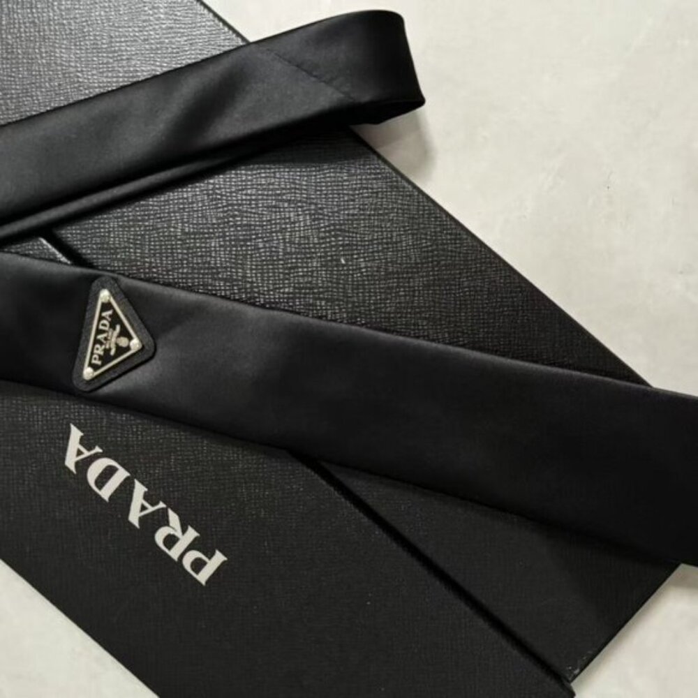 PRADA Black Tie - With Box - Picture 3 of 5